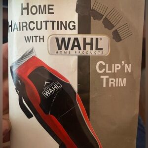 WAHL Clip and Trim Hair Clippers Precision w/ Carrying Case & 6 Guards Black